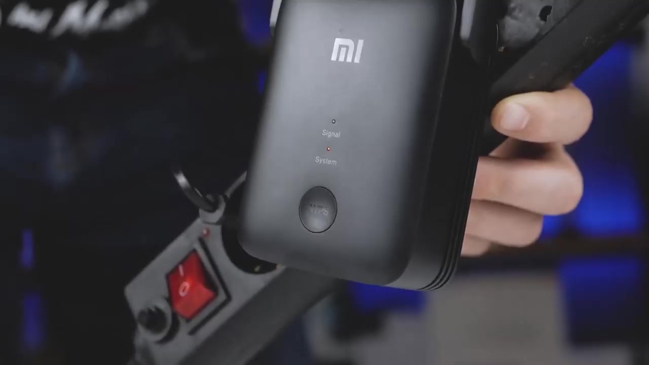 Усилитель Wi-Fi сигнала Xiaomi Mi Range Extender AC1200 (DVB4348GL), черный, EU — фото 1