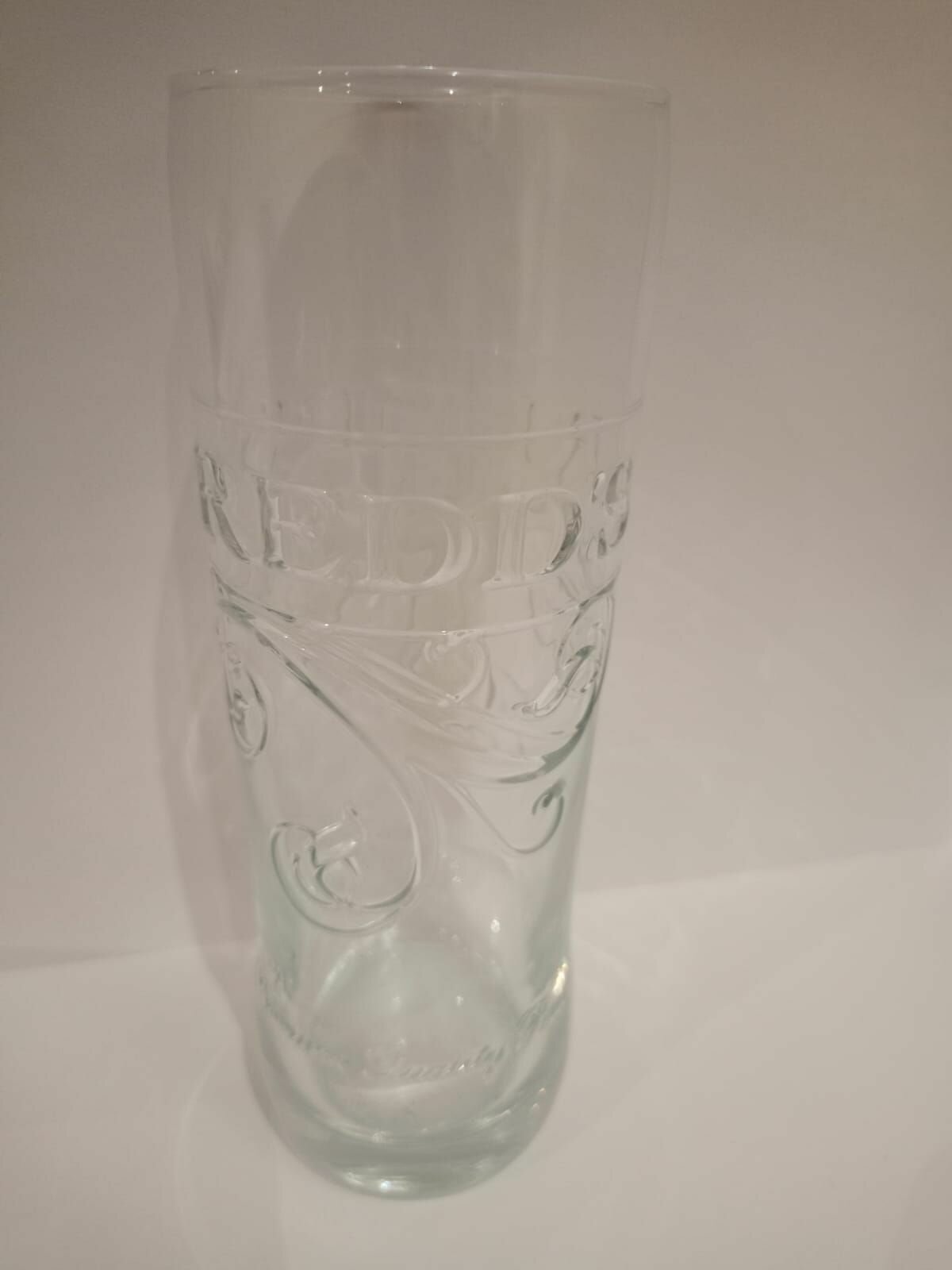 Пивной бокал Redds/Реддс 330 мл — фото 1