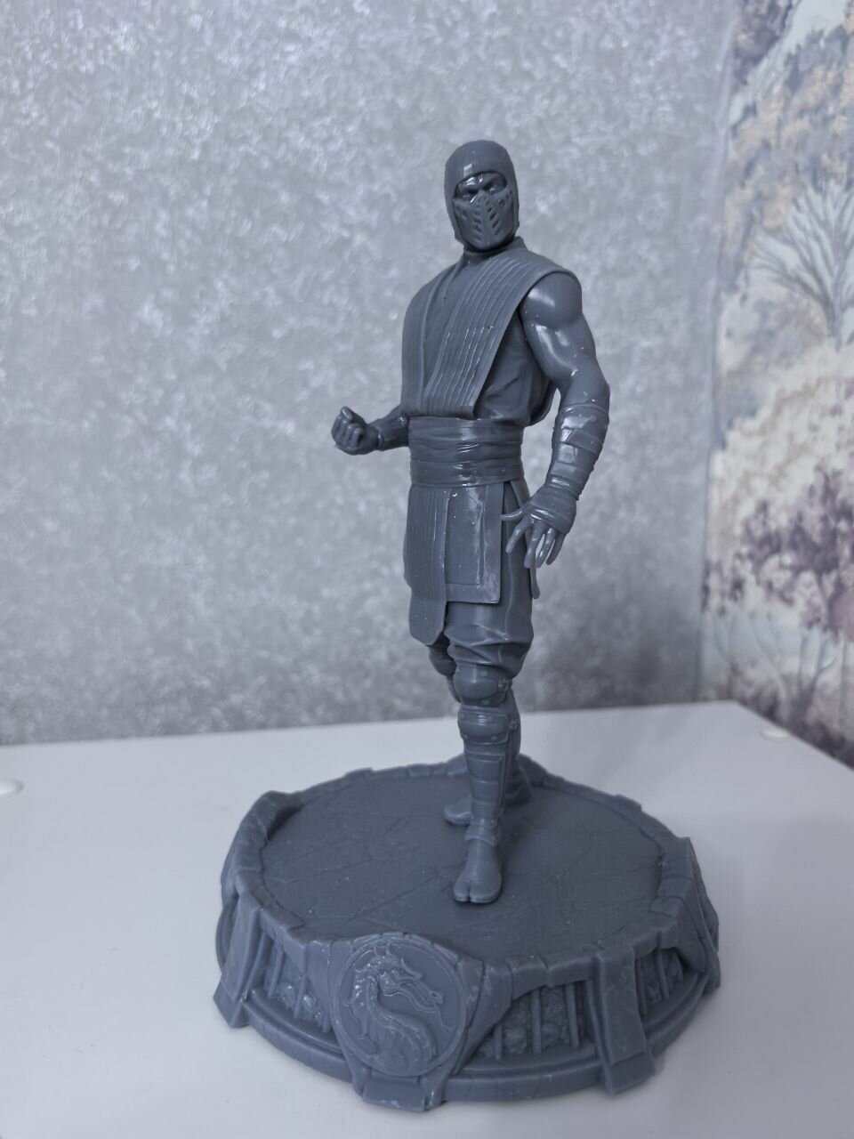 Фигурка Scorpion Mortal Kombat Скорпион мортал комбат(сборная модель, серого цвета - не окрашенная) 18 см высота