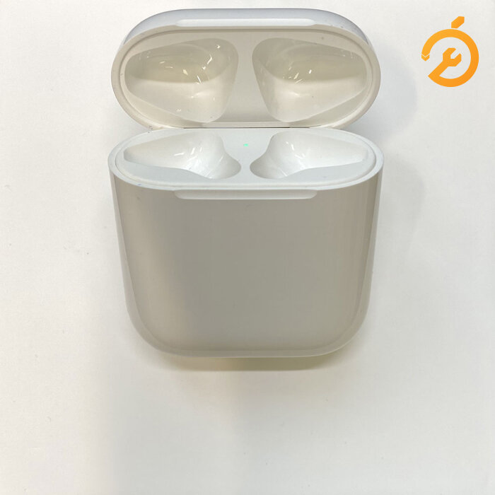 Зарядный кейс для AirPods (A1602) (отличный б/у) для наушников A2031, A2032 — фото 1