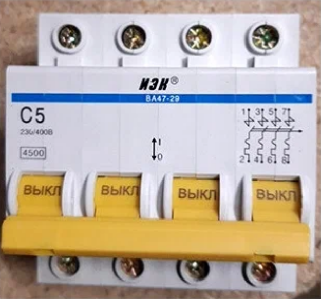 Выключатель автоматический модульный ВА47-29 5А 4П четырехполюсный C 4,5кА MVA20-4-005-C IEK