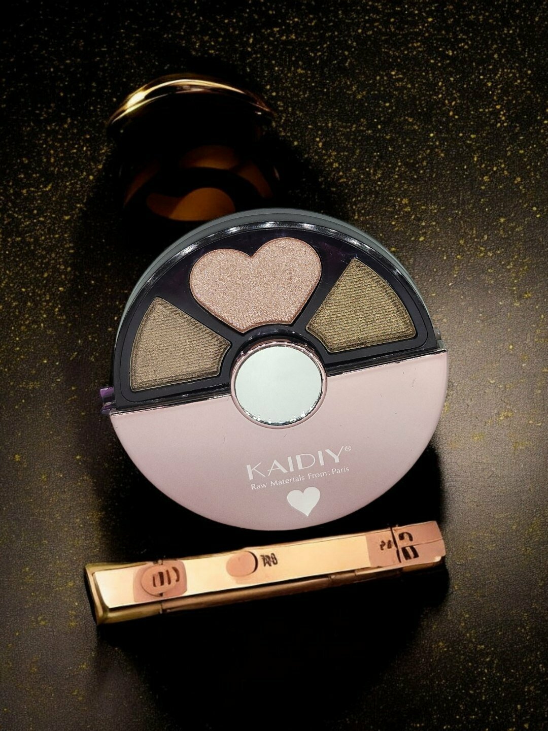 Тени для глаз KAIDIY с сердцевидным рефилом — стойкие пигменты, набор из 3 оттенков — фото 1