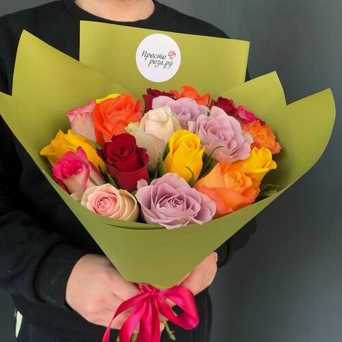 Изображение товара Розы Кения 25шт Микс 40см в зеленой упаковке (на фото 19 шт) арт. 12618 nst nhi npo onkr ak