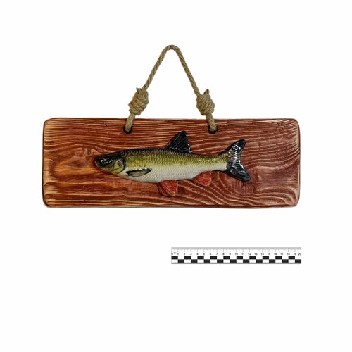 Настенная статуэтка голавля исп.3