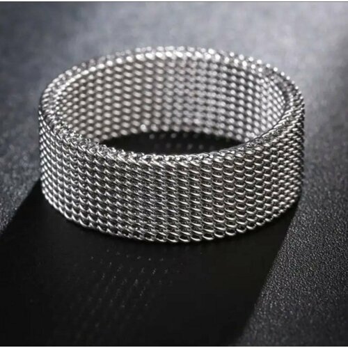 фото Славянский оберег, кольцо плетеное, размер 18, серебряный reniva