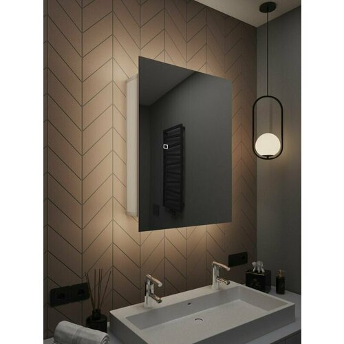 Зеркало-шкаф Квартал 80*40 c тройной LED-подсветкой, универсальный