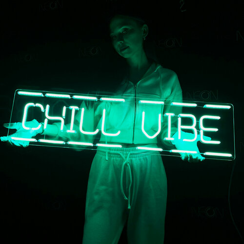 Изображение товара Неоновый светильник, неоновая светодиодная вывеска на стену, настенная неоновая лампа, надпись "Chill Vibe" для кафе, бара, клуба, 90 х 23 см.