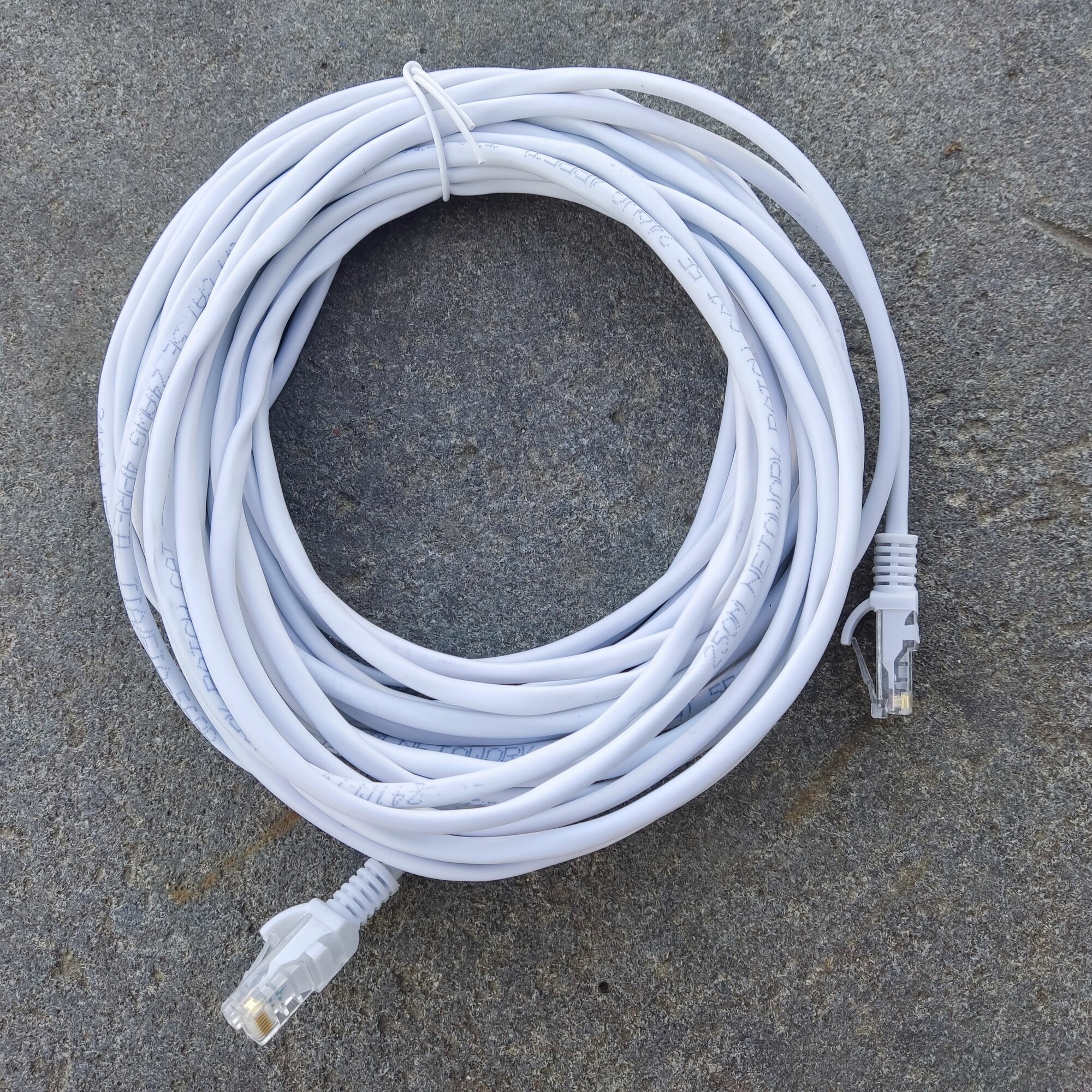 фото Многожильный патч-корд Витая Пара UTP кат.5e, 10м, литой, белый