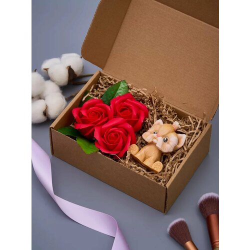 Мыло ручной работы в подарок на 8 марта в коробке