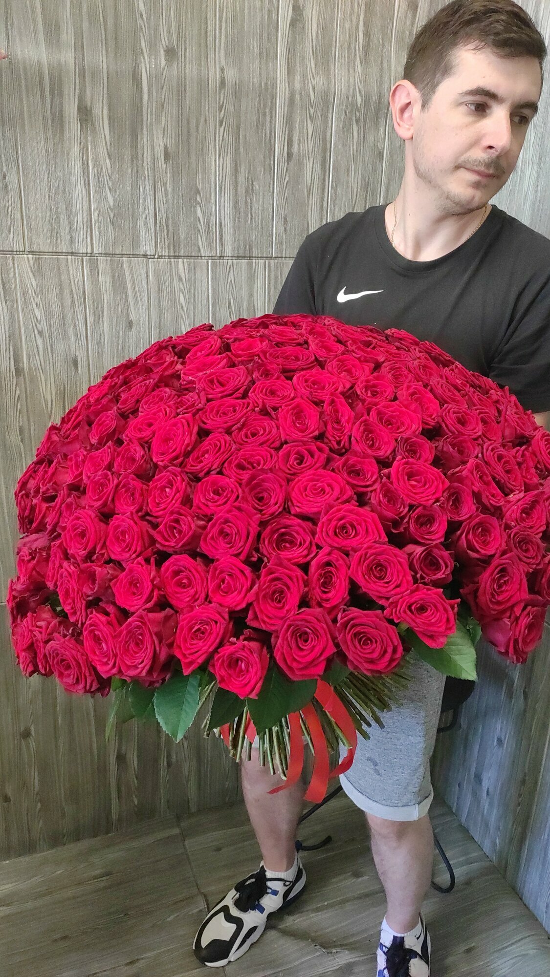 Букет из 201 красной розы 60 см