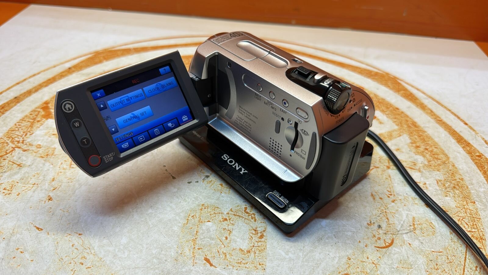 Видеокамера Sony DCR-SR42 — фото 1