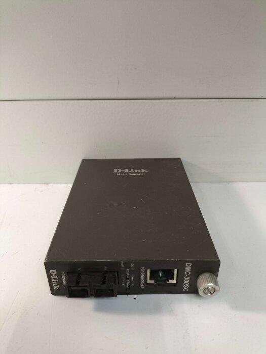 Медиаконвертор D-link DMC-300SC DMC-300SC D5G без блока пи тания