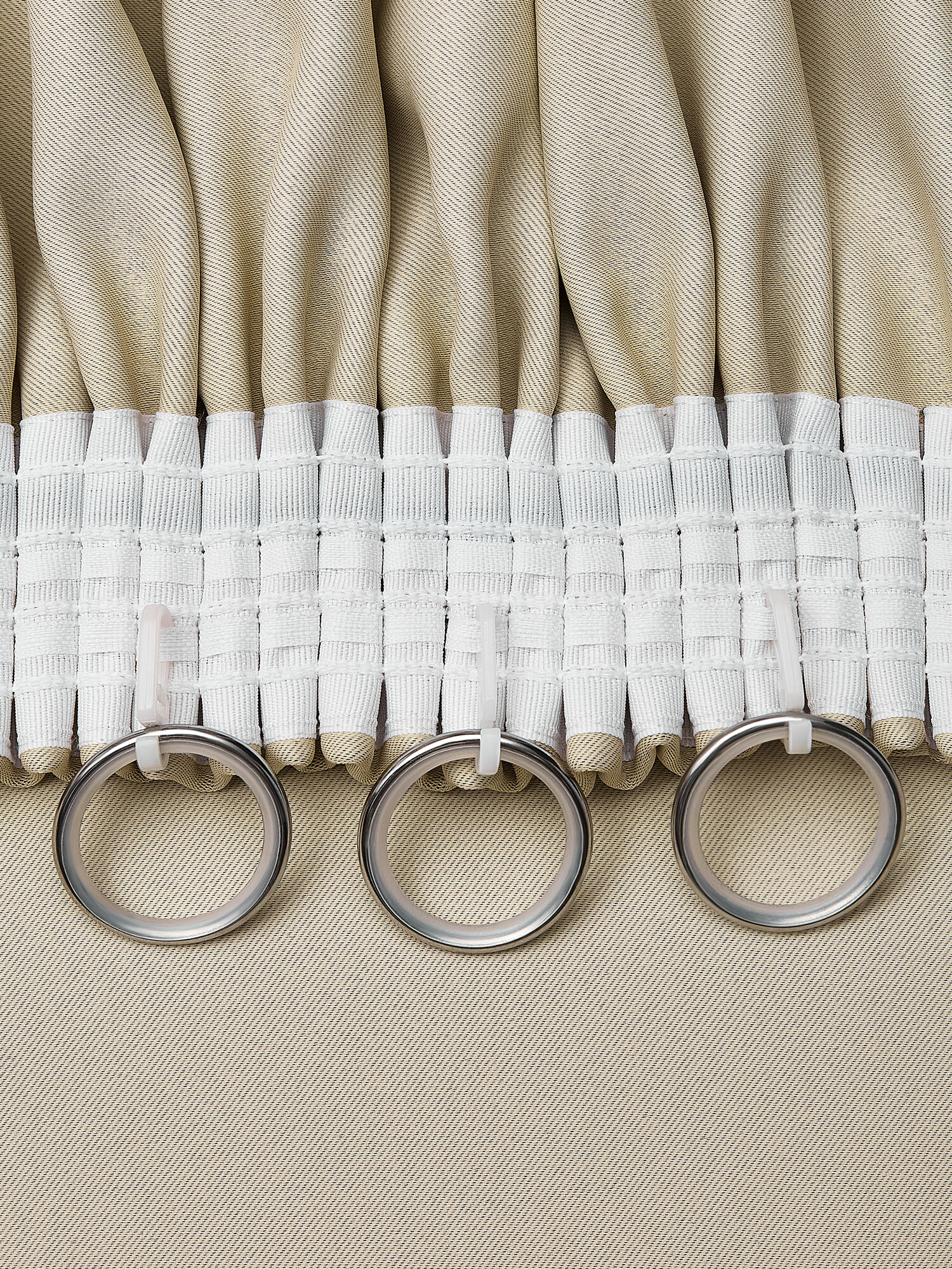 Интерьерные шторы блэкаут DO HOUSE молочные однотонные, плотные, короткие, для кухни, 135х170 см, 2 шт. — фото 1