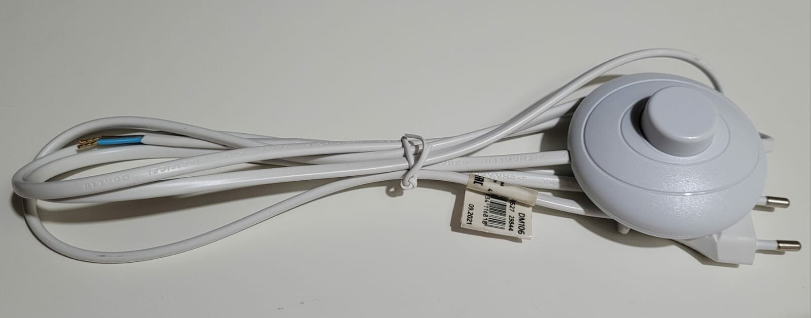 Сетевой шнур (с ножным выключателем) белый DM106 29844