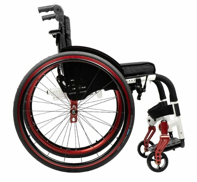 Кресло-коляска для инвалидов Ortonica Active Life 7000, ширина сиденья 38 см