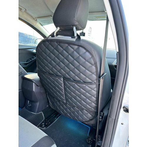 Защитная накидка от ног из экокожи (черная с карманами)