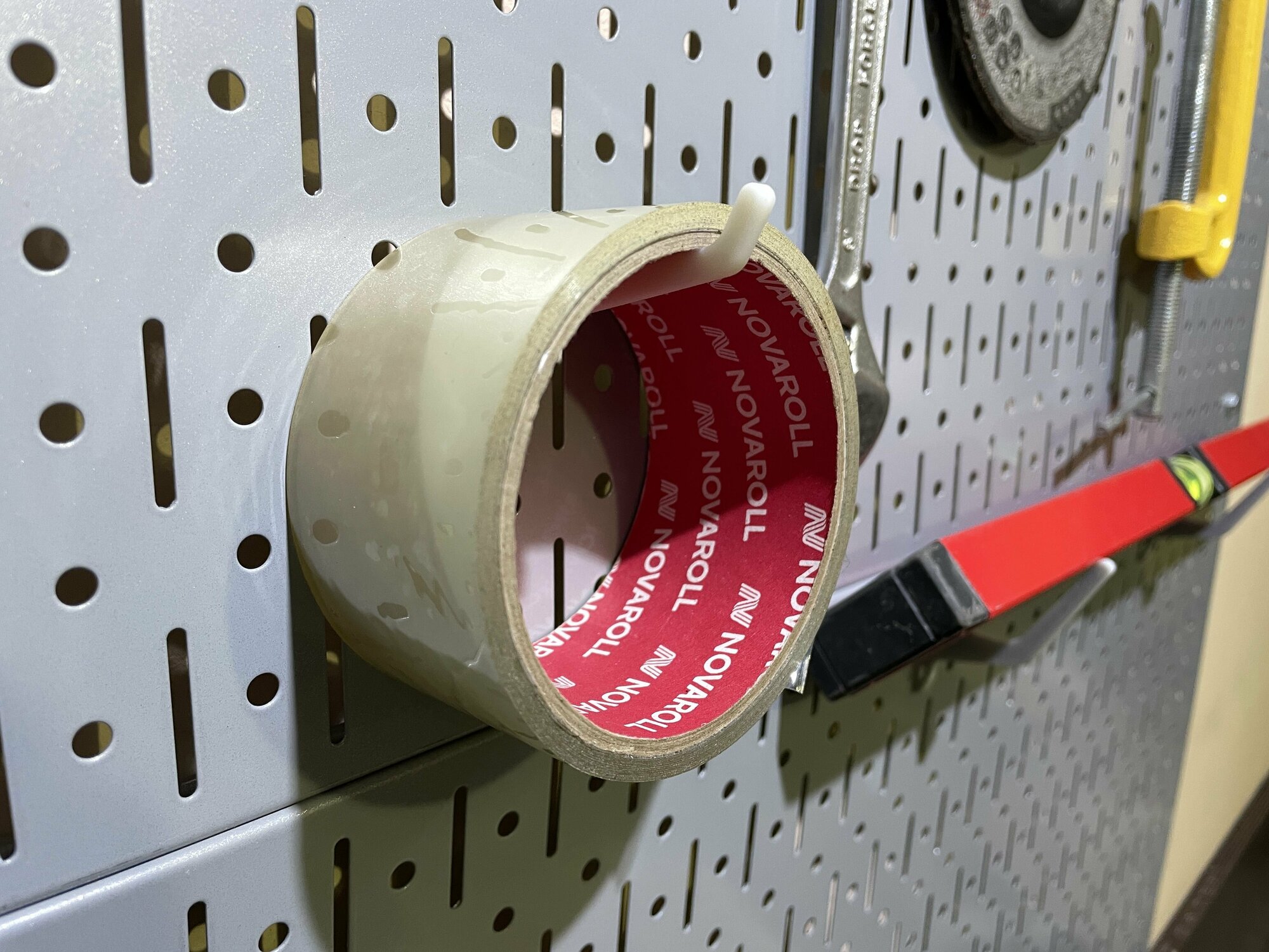 фото Крючок для перфопанели длинный Ф отв 5.5-6 мм 25х25