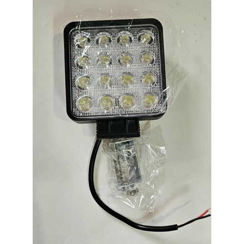 Фара квадратная рассеиваемый свет 16 диодов 48W 108x108x50 1224V M Master Part MPE-SQ48W-16LED-50F 1950₽
