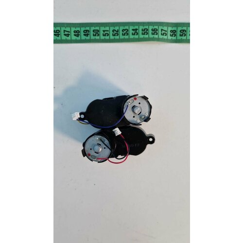 Комплект двигателей боковых щеток Polaris PVCR 0920WV 1799₽