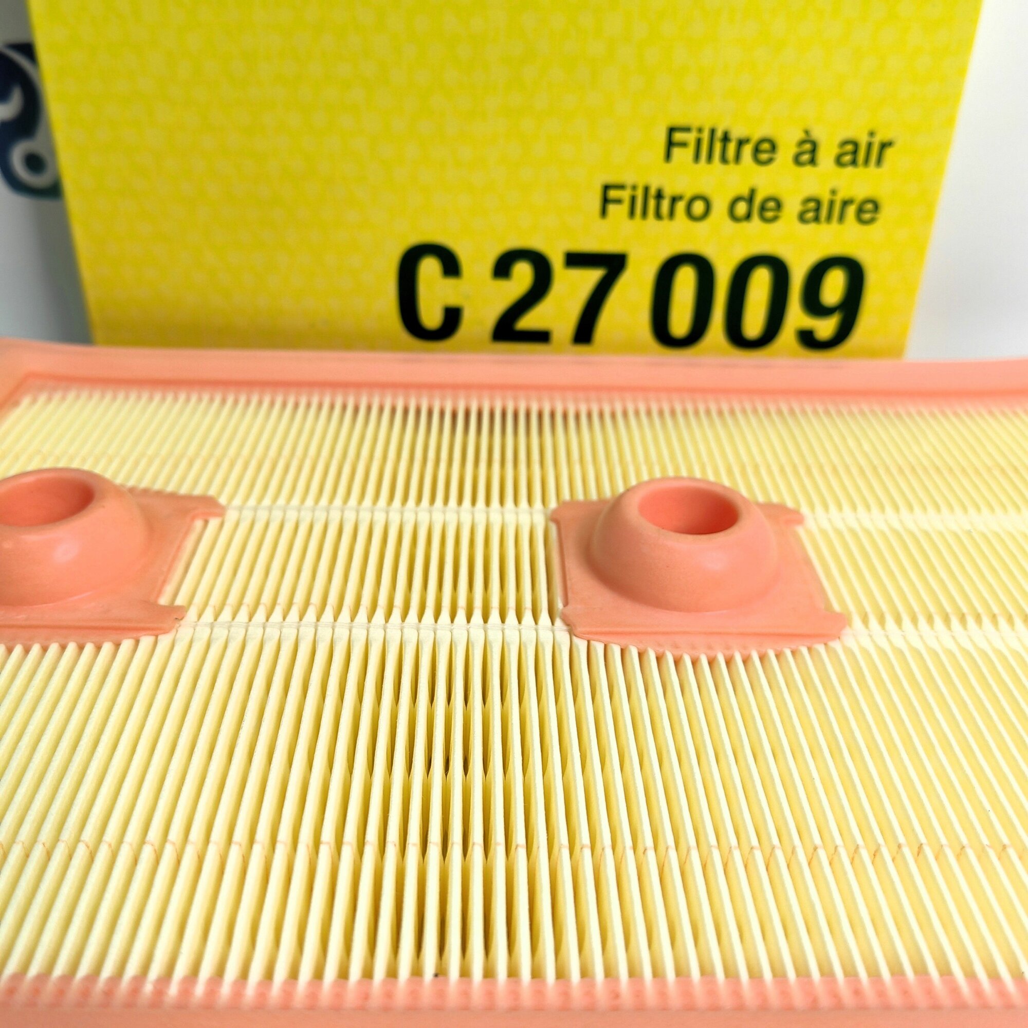 Фильтр воздушный MANN-FILTER C27009 / 04E129620 для Audi A3 Q3 Kodiaq Octavia Passat Октавия — фото 1