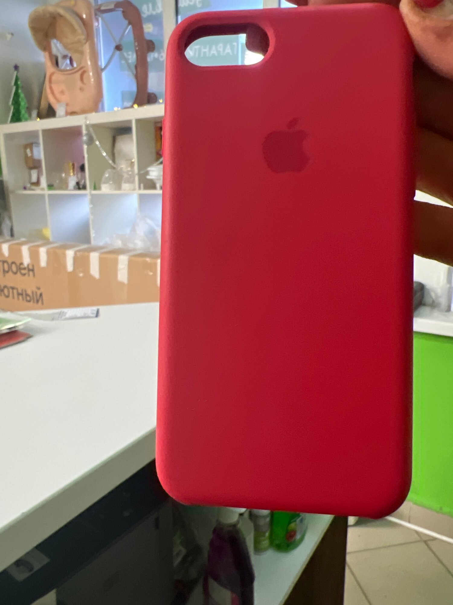 Силиконовый чехол с Soft-touch покрытием на Apple iPhone 7, iPhone 8, SE 2020 и SE 2022 / Apple Silicone Case DARK FORCE на Айфон 7 / 8 / СЕ2020 / СЕ2022 с бархатным покрытием внутри, Красный
