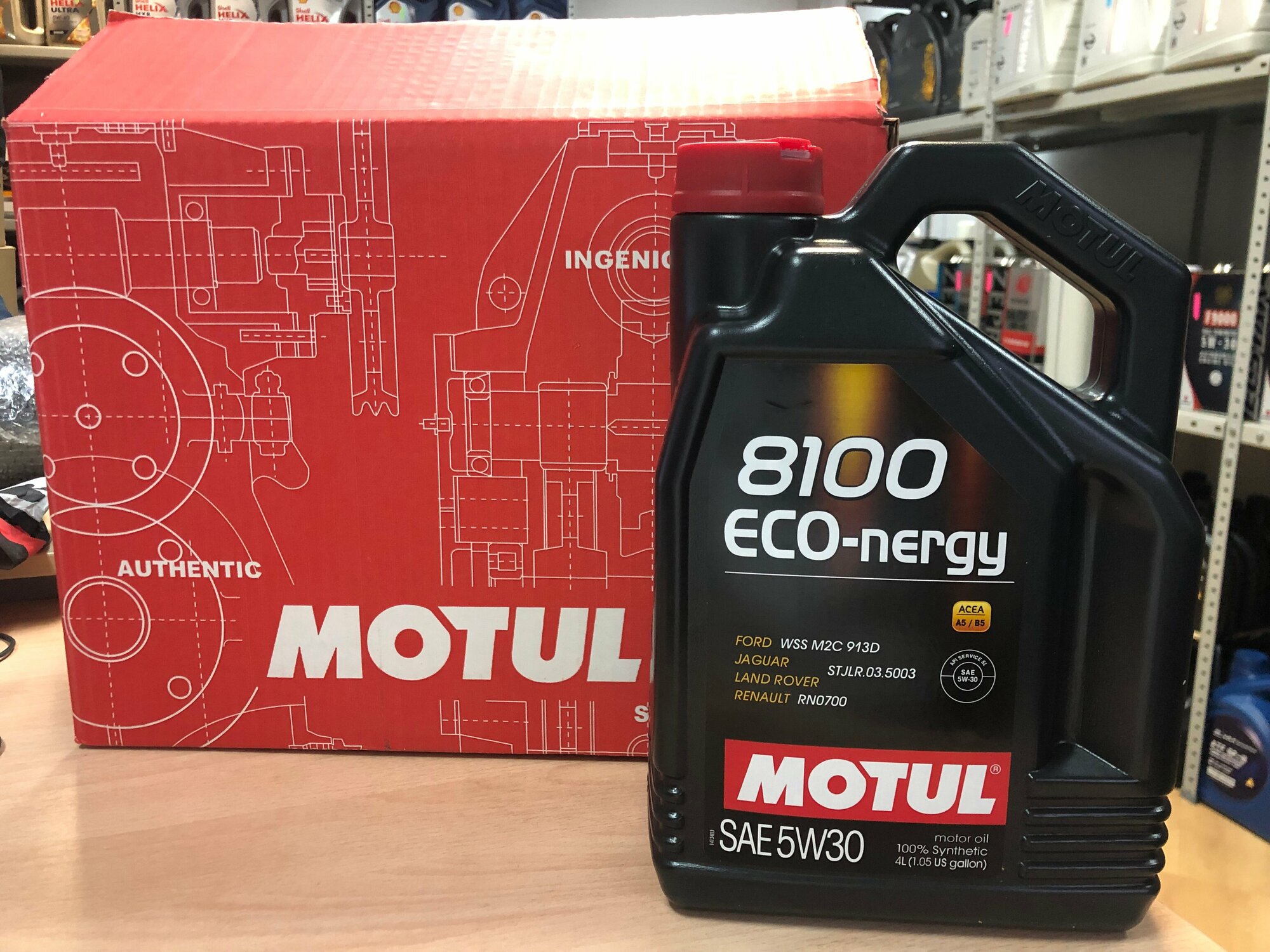 Синтетическое моторное масло Motul 8100 Eco-nergy 5W30, 4 л, 1 шт.