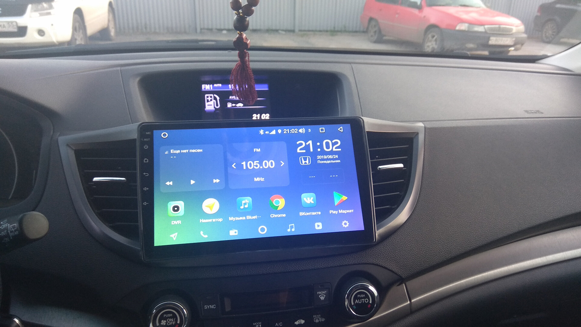 Штатная магнитола MEKEDE для Honda CR-V 4 2007-2012 на Android 12 с 4х ядерным процессором и 2/32 ГБ памятью