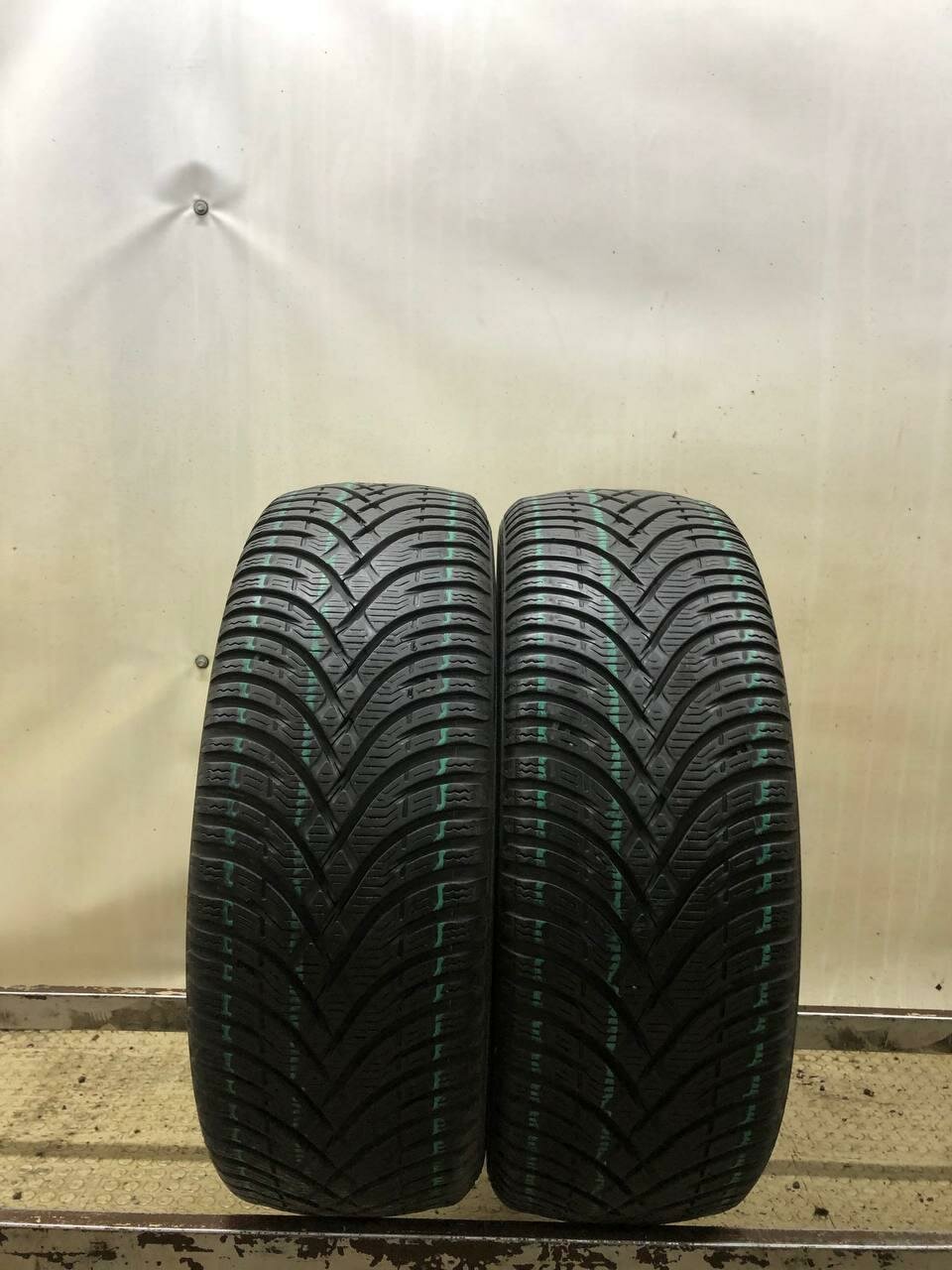 BFGoodrich G-Force Winter 2 185/55 R15 БУ Шины Зимние