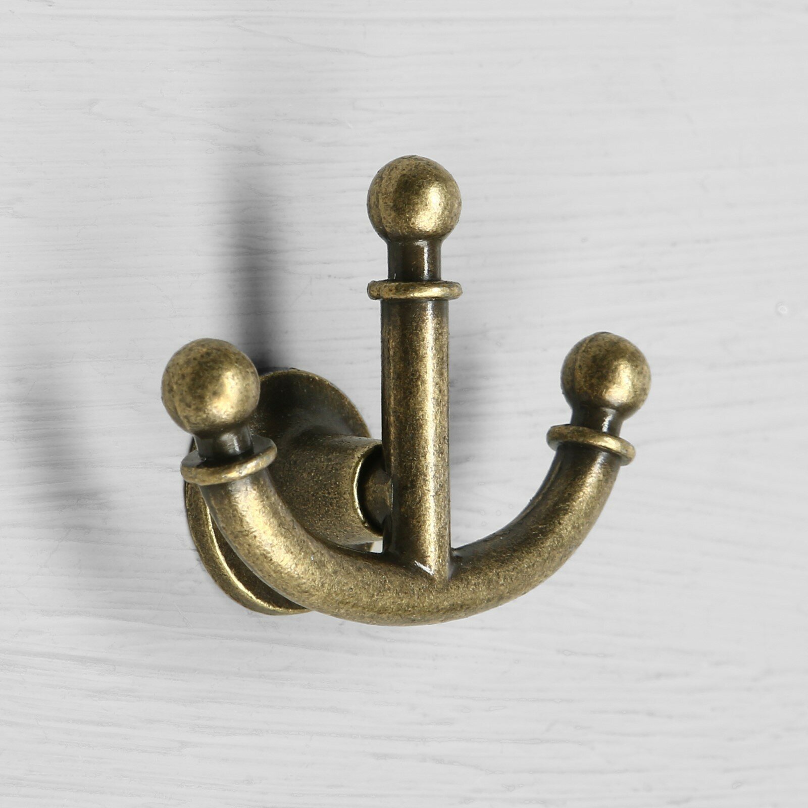 Крючок мебельный тундра TKT006 трехрожковый бронза