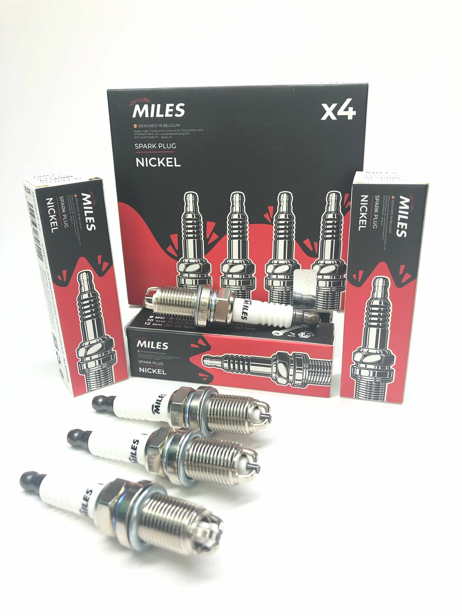 Свечи зажигания для BMW БМВ 1 3 5 X5 7 8 Z3 Alpina B3 Alpina B5 E30 E34 E36 E46 E39 E32 E38 E65 E83 E53 3 контакта бельгия М50 4 Штуки — фото 1
