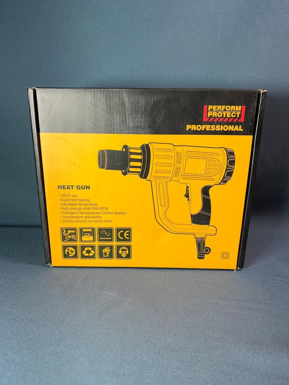 Изображение Фен строительный с регулировкой температуры сетевой 220V 1600W +2 насадки