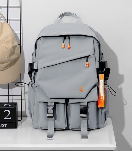 Изображение товара Рюкзак для мужчин городской с отделением для ноутбука и USB-выходом, цвет серый, высота 44 см