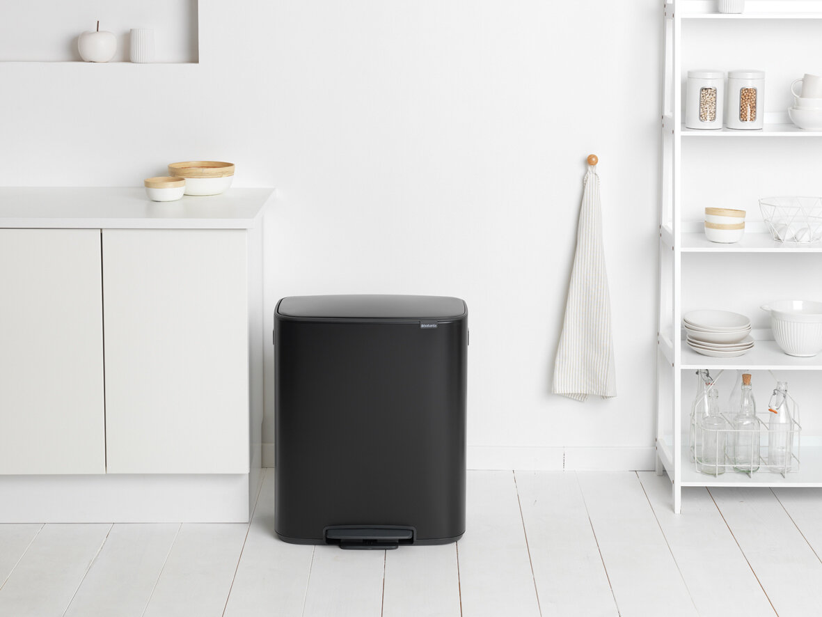 Мусорный бак 2 х 30 л Brabantia Pedal Bin Bo чёрный матовый - фото №17