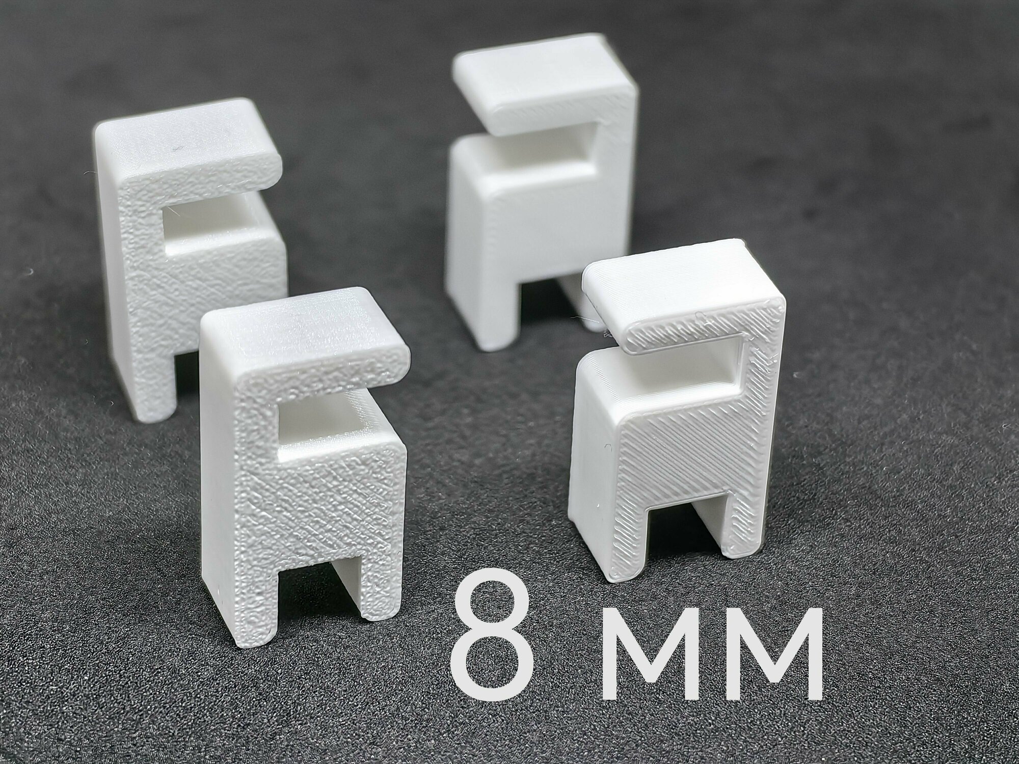 фото Крепления вертикальные ("парящее стекло") для верхнего стекла (крышки) аквариума на стенку 8 мм