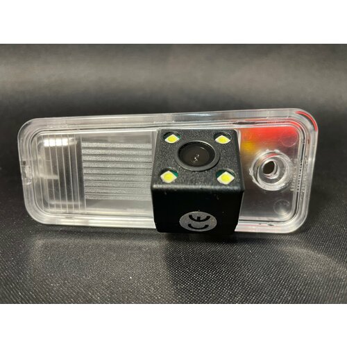 Камера заднего вида для Hyundai Creta 2014 Santa Fe 2 3 06-18 Разм89мм37мм 1150₽