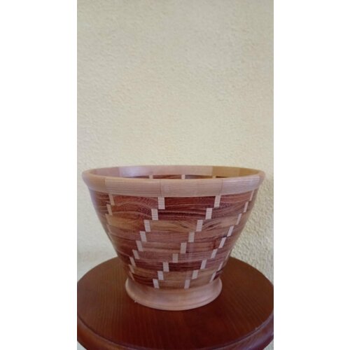 Ваза для фруктов из китайского дуба. Дерянная посуда.