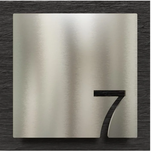 Номер квартиры 7 металлическая табличка на дверь