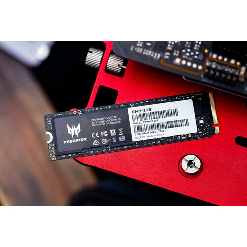 SSD M.2 2280 Acer Predator GM7 на 1 Тб, 7200/6300 MB/s BL.9BWWR.118