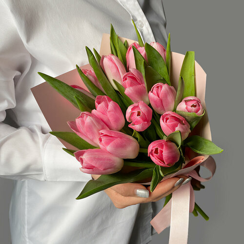 Букет розовых тюльпанов 15 шт Sharonline