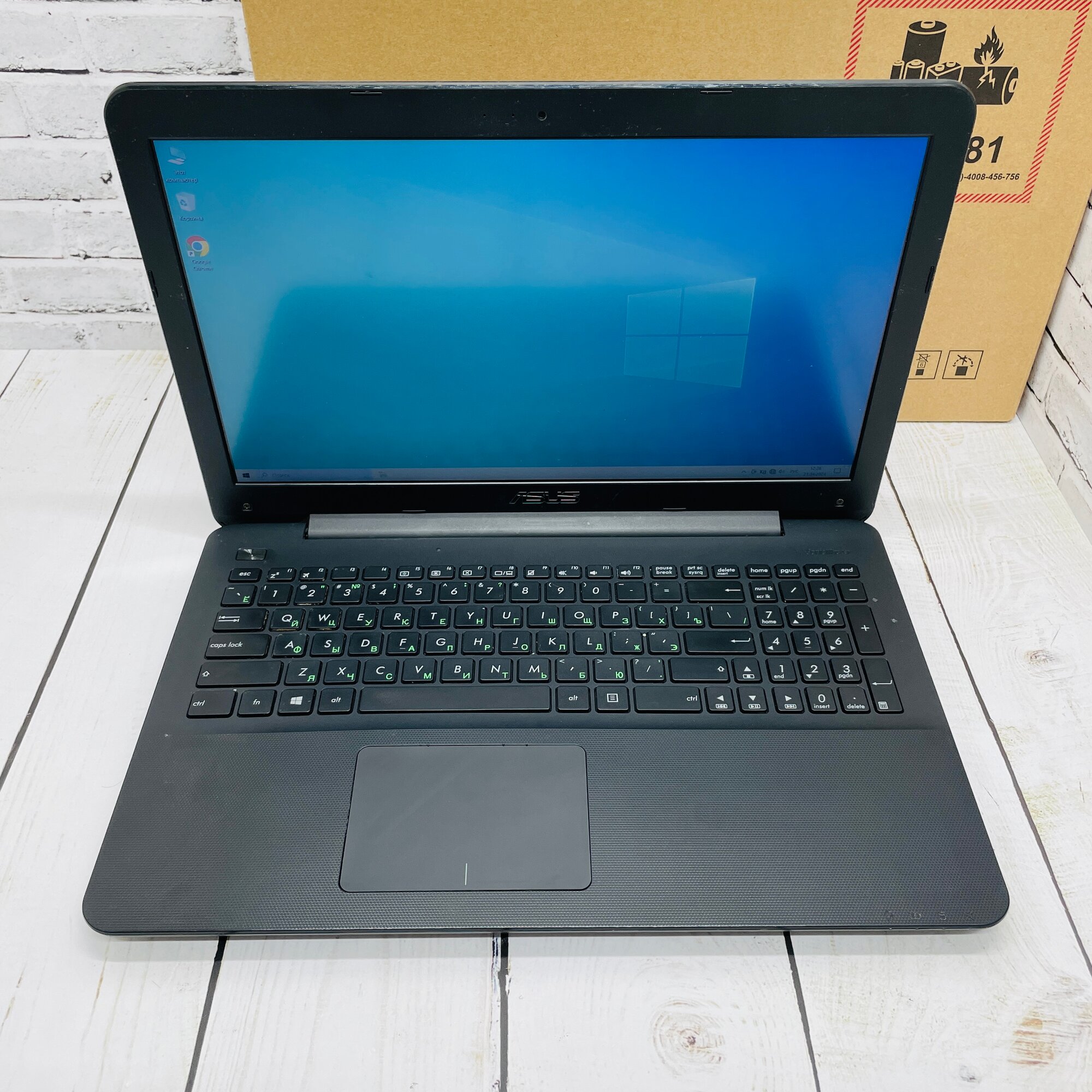 Игровой ноутбук Asus X555 - 15.6", AMD A10-8700P, 8Gb DDR3, 120Gb SSD, Radeon R6 M340DX