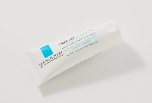 Изображение товара Cicaplast Baume B5 восстанавливающее успокаивающее средство, предупреждающее появление пигментных пятен SPF50, 40 мл