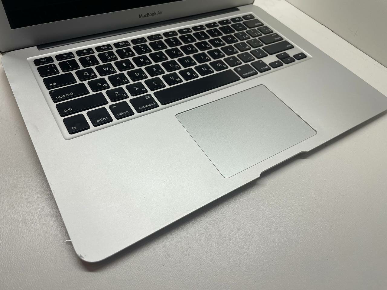 Ноутбук Macbook Air 13-inch (Early 2015). Товар уцененный — купить