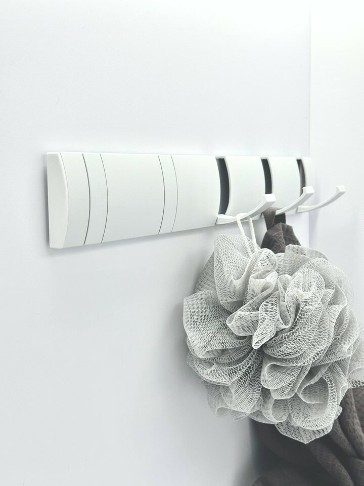 Вешалка настенная металлическая 5 складных крючка цвет белый матовый