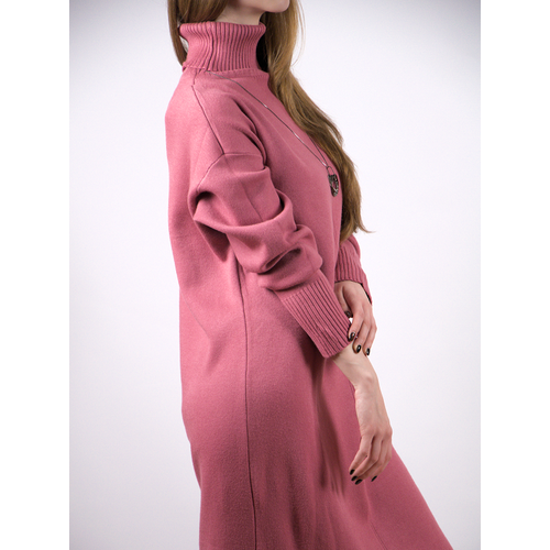фото Платье-водолазка хлопок, повседневное, классическое, прямой силуэт, миди, вязаное, размер универсальный, розовый нет бренда