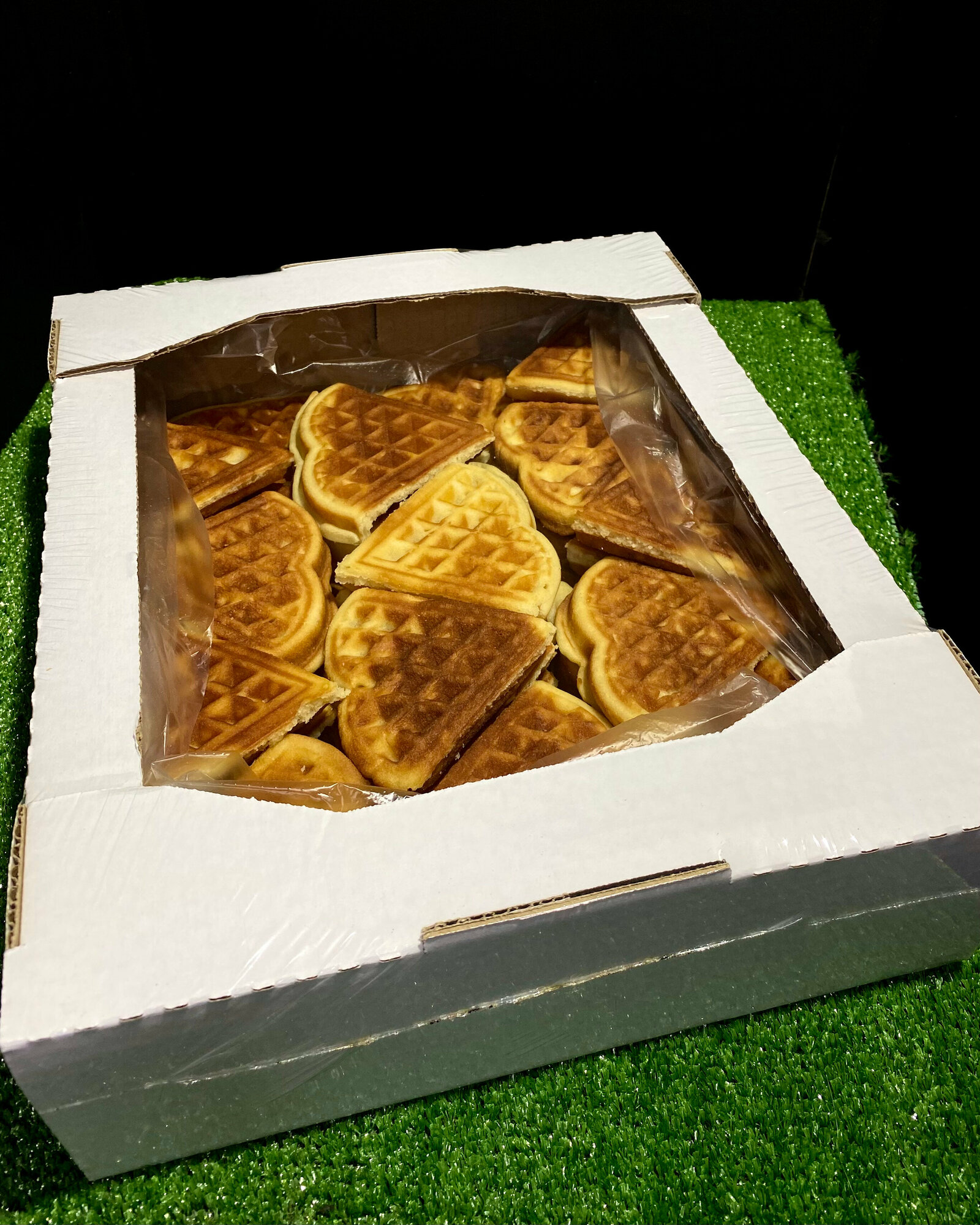 Печенье сдобное сердечко сэндвич « Ванильное с вареной сгущенкой» 2.5 кг