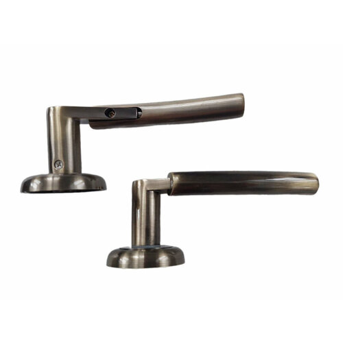 Ручка для дверей Сардиния на круглой розетке, старая бронза