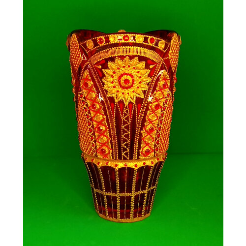 Декоративная хрустальная ваза 