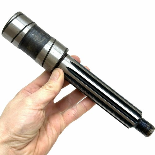 Вал промежуточной опоры МТЗ-82 72-2209013 1180₽