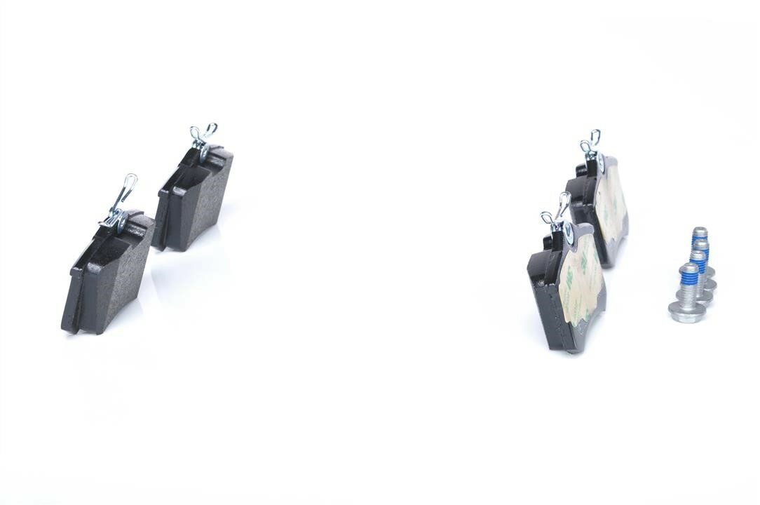 Тормозные колодки Bosch - фото №15
