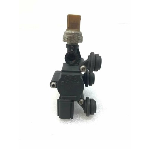 Клапан компрессора пневмоподвески Land Rover Discovery 3 2006 RVH000046 26760₽